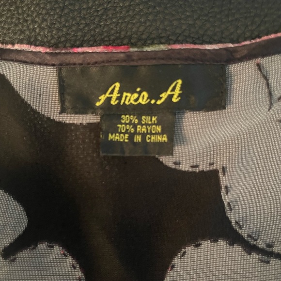 Aris A Cherry Blossom Silk Velvet Burnout w/Tassel Short Kimono O/S. (M/… - Picture 12 of 12